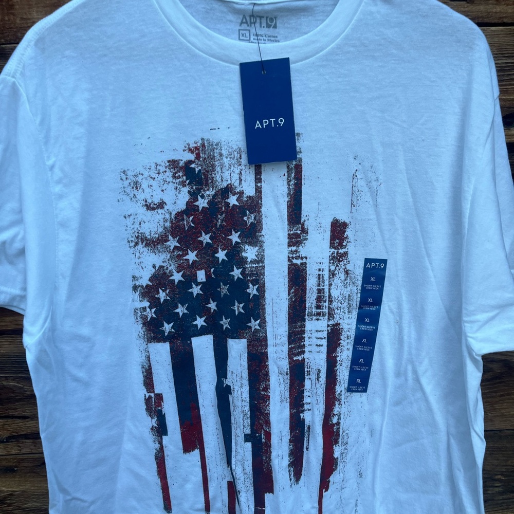 APT 9 | NWT Men's White Graphic Flag T-Shirt XL - Picture 2 of 3